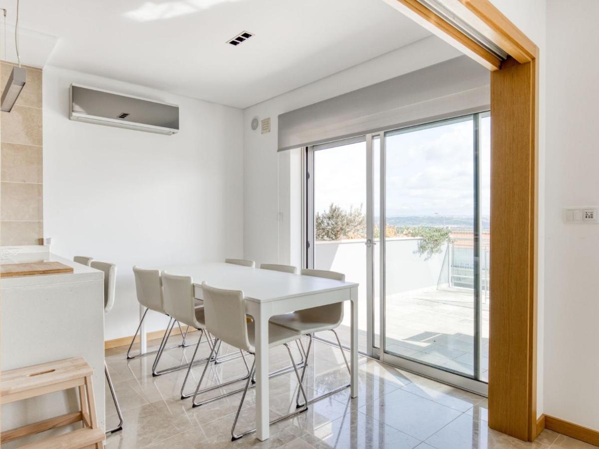 Salir de Porto Modern Holiday Home In Salir Do Porto With Swimming Pool מראה חיצוני תמונה