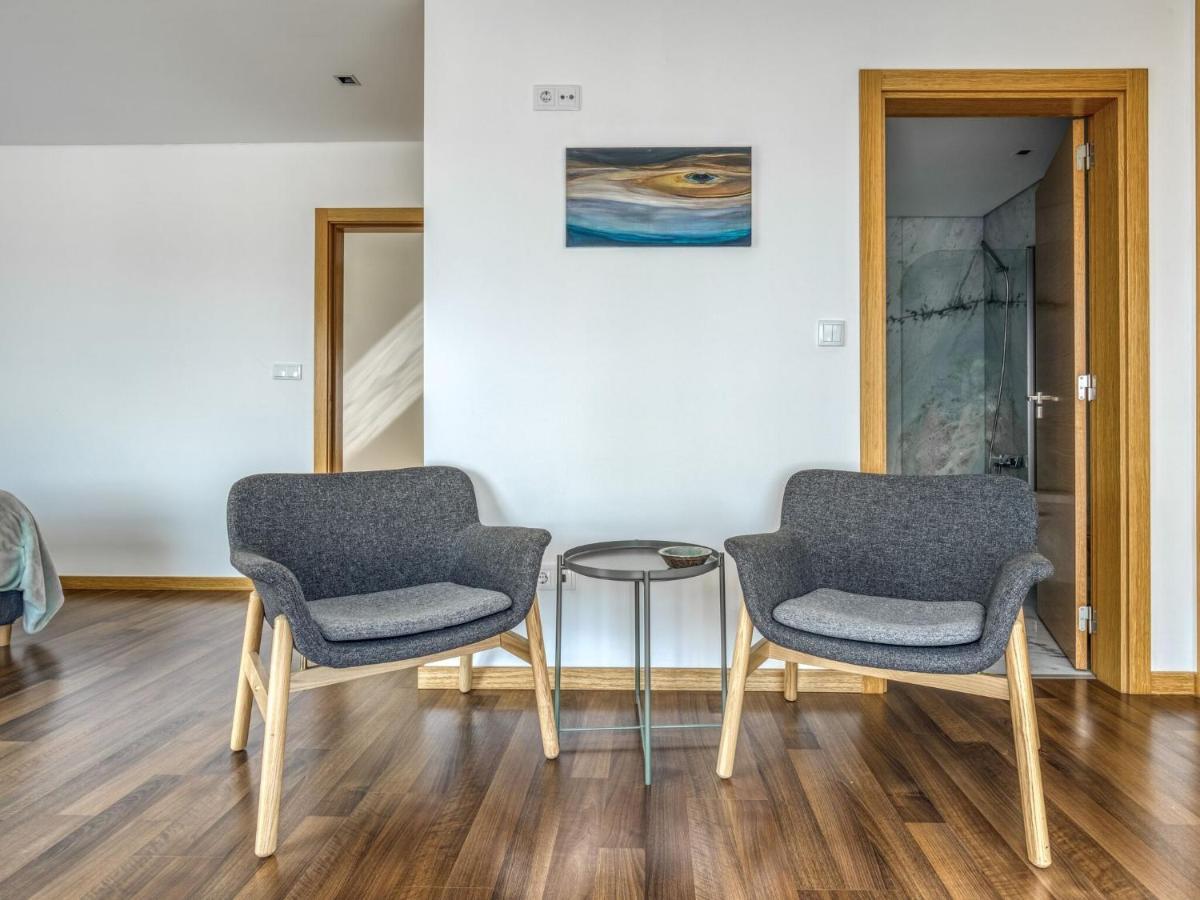 Salir de Porto Modern Holiday Home In Salir Do Porto With Swimming Pool מראה חיצוני תמונה